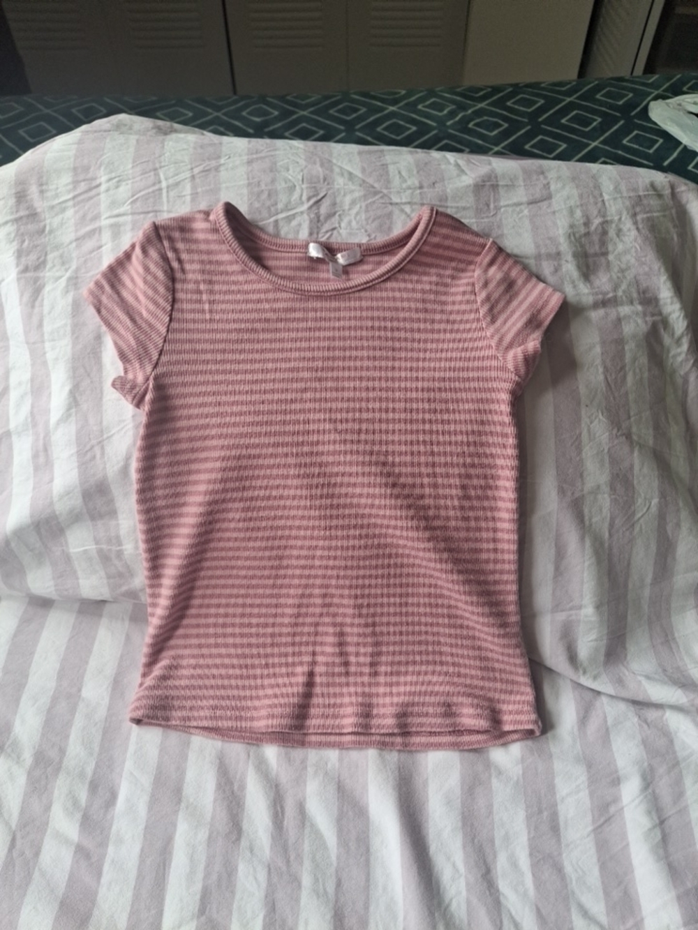Tahari Pink Striped Short Sleeve Crew Neck T-Shirt Women's Size 6